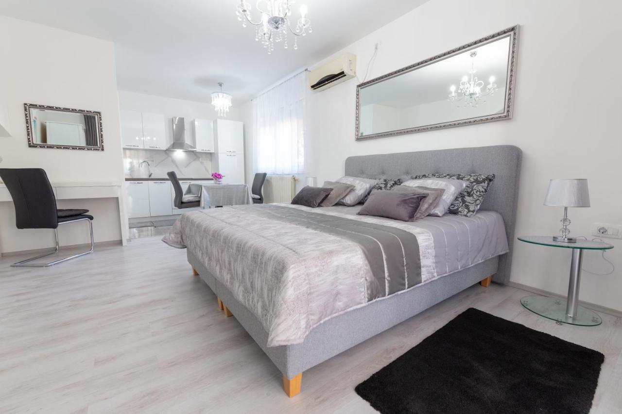 Beautyful Sea View 6 Luxury Studio Danijela Senj  Bagian luar foto